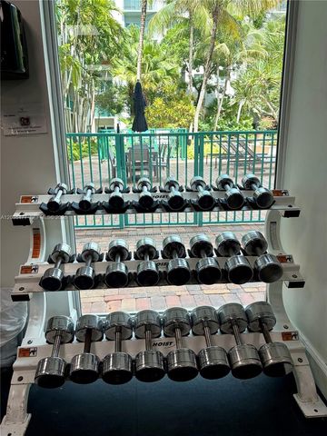 6001 SW 70th St 644, South Miami, FL 33143