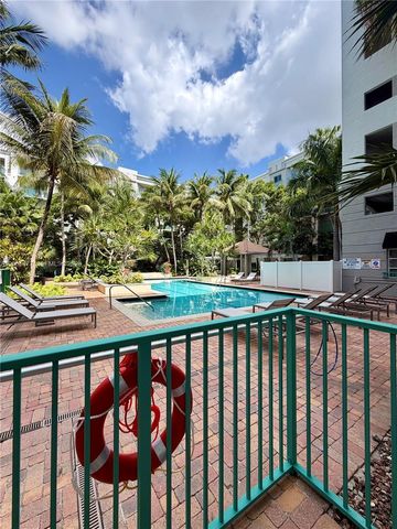 6001 SW 70th St 644, South Miami, FL 33143