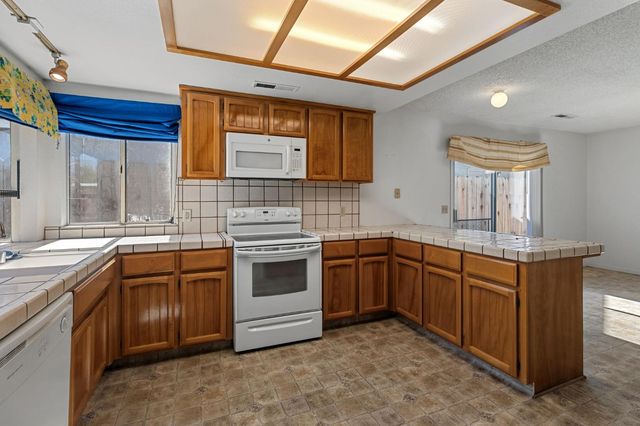 568 Independence Ct, Atwater, CA 95301