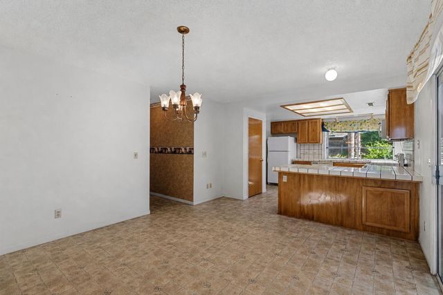 568 Independence Ct, Atwater, CA 95301