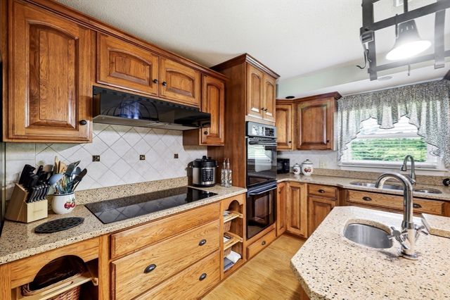 297 Montgomery Road, Westfield, MA 01085