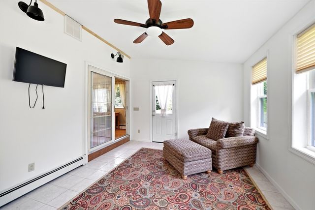 297 Montgomery Road, Westfield, MA 01085