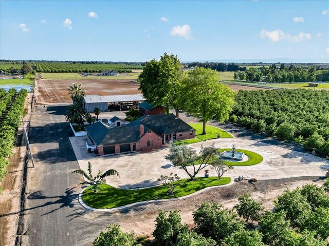 30324 Lone Tree Rd, Oakdale, CA 95361