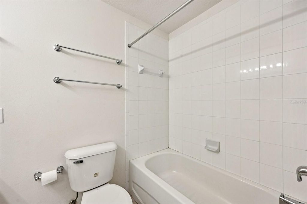 Image 29 of property listing at 6506 7TH AVENUE CIRCLE W, Bradenton, FL 34209