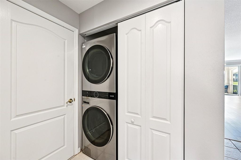 Image 31 of property listing at 6506 7TH AVENUE CIRCLE W, Bradenton, FL 34209