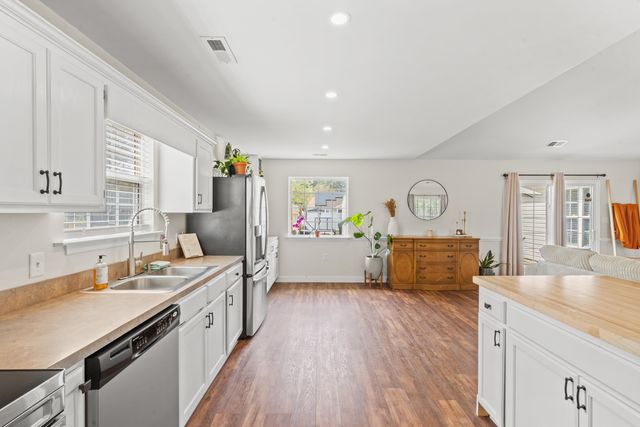 2701 Ivy Glen Dr., Conway, SC 29526