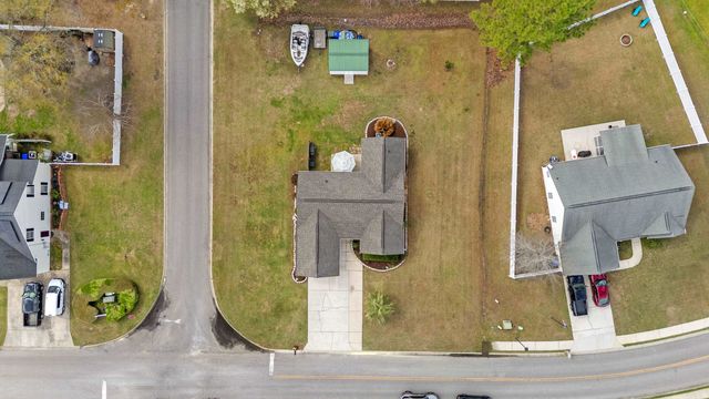 2701 Ivy Glen Dr., Conway, SC 29526