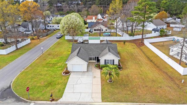 2701 Ivy Glen Dr., Conway, SC 29526