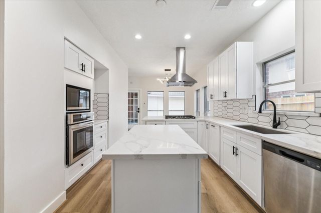 14710 James River Lane, Houston, TX 77084