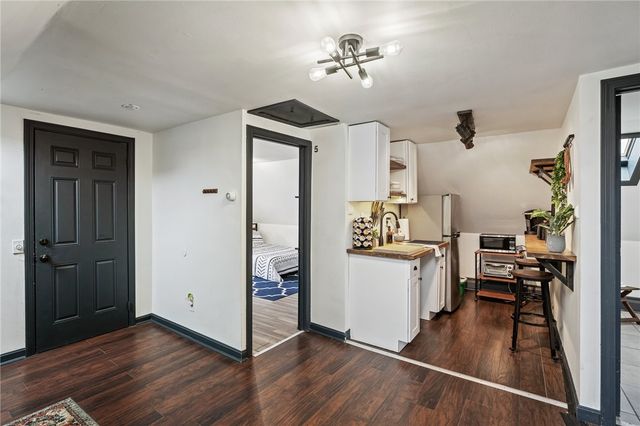 31 Gilmore Street, Providence, RI 02907