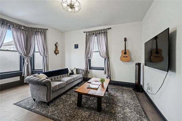 31 Gilmore Street, Providence, RI 02907