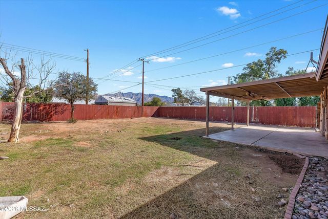 945 E Prince Road, Tucson, AZ 85719