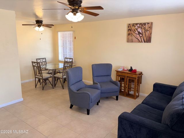 945 E Prince Road, Tucson, AZ 85719