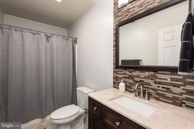 24749 WOODS DR, Denton, MD 21629