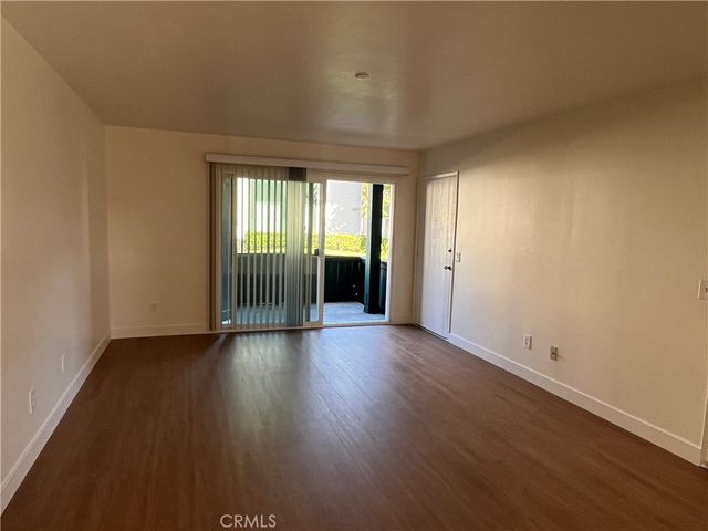 23280 Orange Avenue 7, Lake Forest, CA 92630
