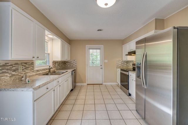 112 Borderview Avenue, Elizabethton, TN 37643