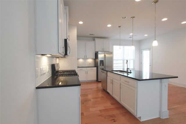 1507 Homespun RD, Austin, TX 78745