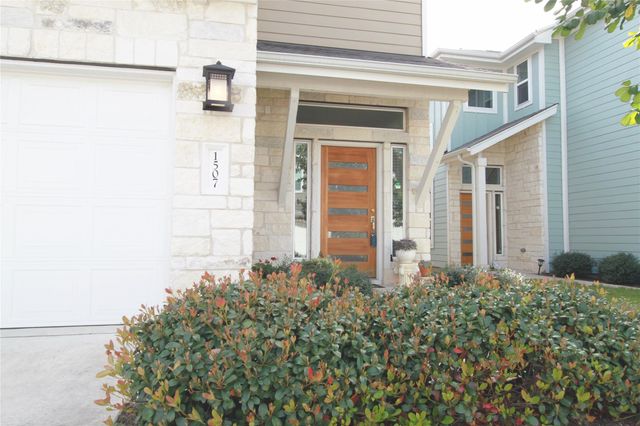 1507 Homespun RD, Austin, TX 78745