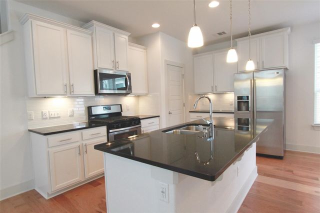 1507 Homespun RD, Austin, TX 78745