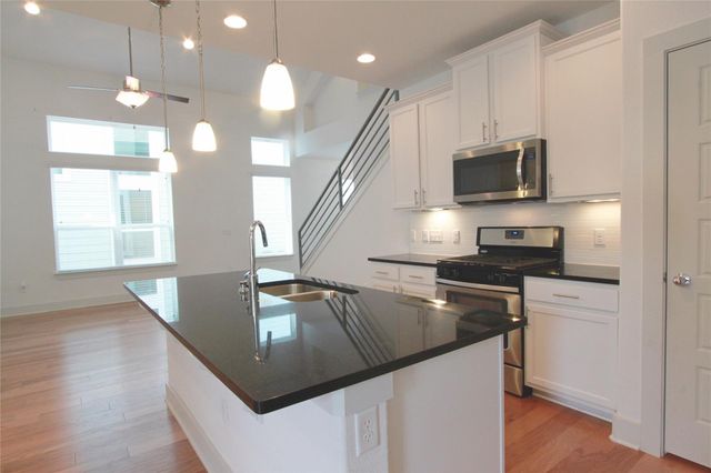 1507 Homespun RD, Austin, TX 78745