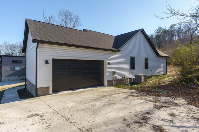 1310 Woodland Cove Place NE, Cleveland, TN 37312