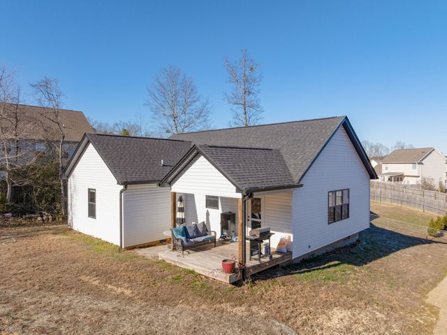 1310 Woodland Cove Place NE, Cleveland, TN 37312