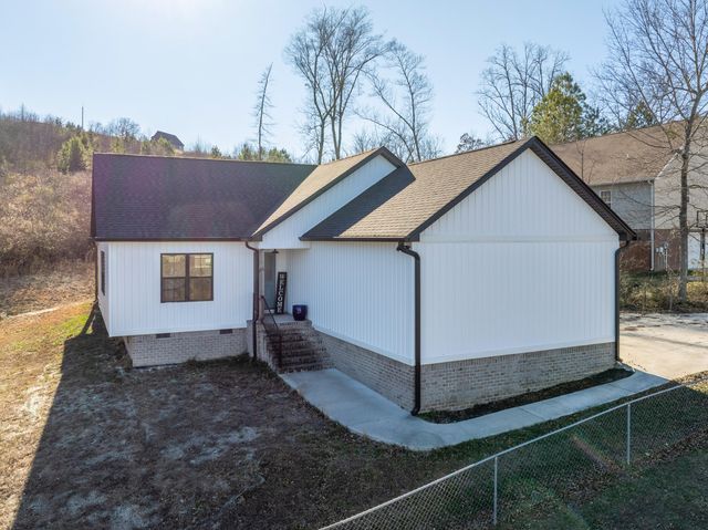 1310 Woodland Cove Place NE, Cleveland, TN 37312