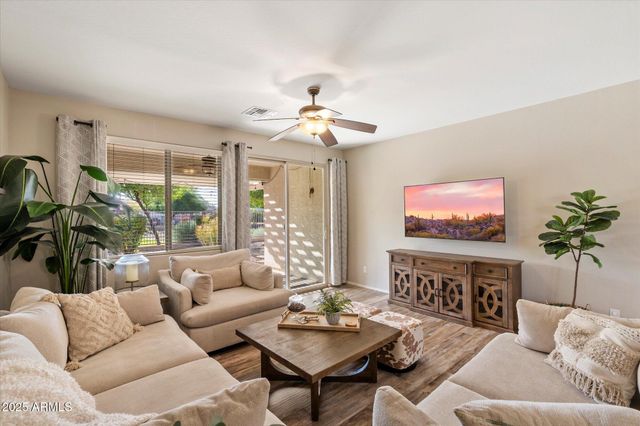 1997 E FLINTLOCK Drive, Gilbert, AZ 85298