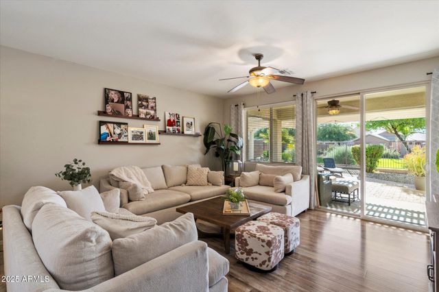 1997 E FLINTLOCK Drive, Gilbert, AZ 85298