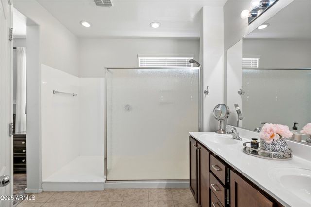 1997 E FLINTLOCK Drive, Gilbert, AZ 85298