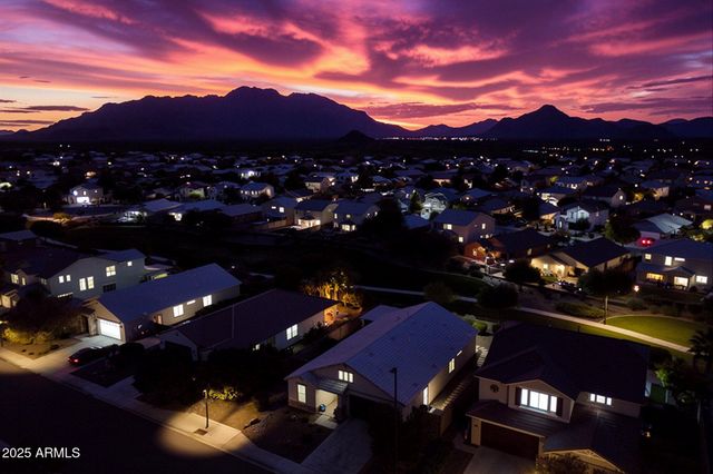 1997 E FLINTLOCK Drive, Gilbert, AZ 85298