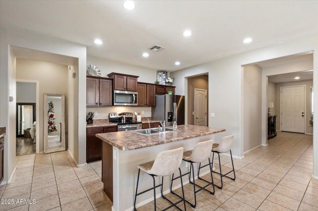 1997 E FLINTLOCK Drive, Gilbert, AZ 85298