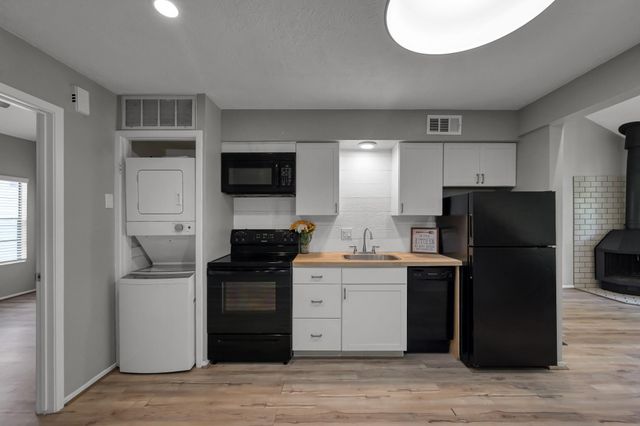 12900 Walden Road 1010-J, Montgomery, TX 77356