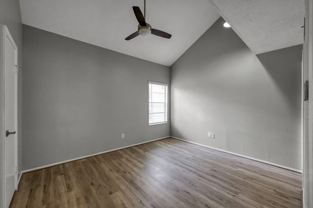 12900 Walden Road 1010-J, Montgomery, TX 77356