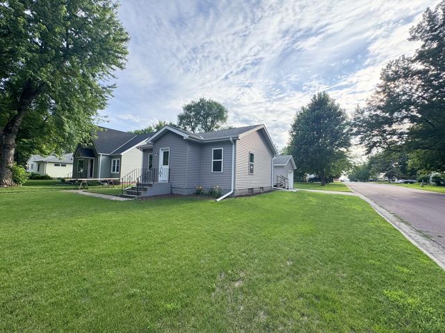 936 Adams Avenue, Westbrook, MN 56183
