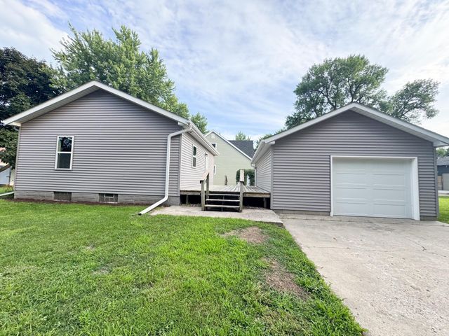 936 Adams Avenue, Westbrook, MN 56183