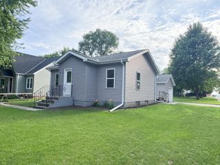 936 Adams Avenue, Westbrook, MN 56183