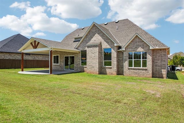 1907 Burning Tree, Norman, OK 73071