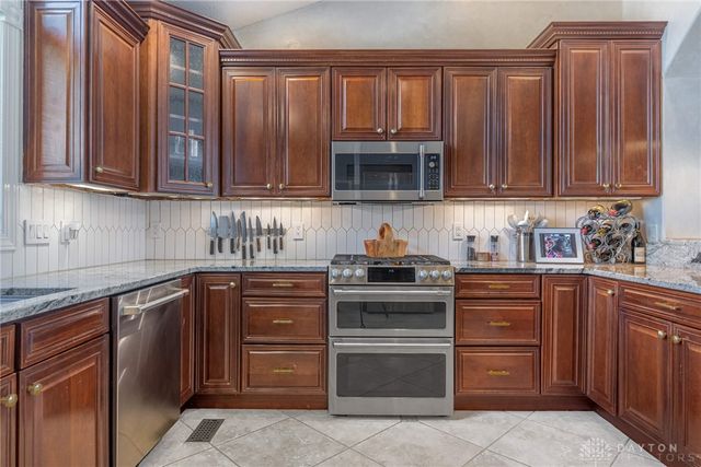 9542 Paragon Mills Lane, Washington Twp, OH 45458