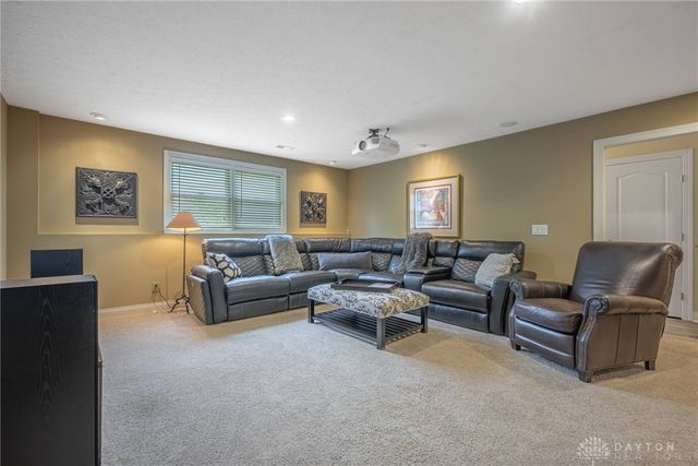 9542 Paragon Mills Lane, Washington Twp, OH 45458