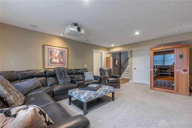 9542 Paragon Mills Lane, Washington Twp, OH 45458