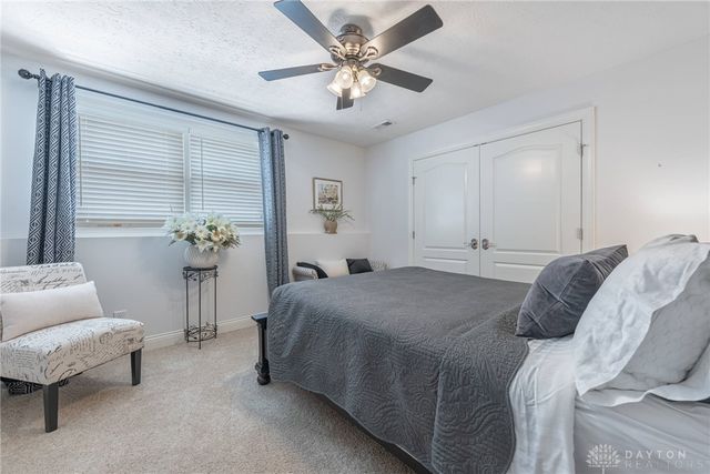 9542 Paragon Mills Lane, Washington Twp, OH 45458