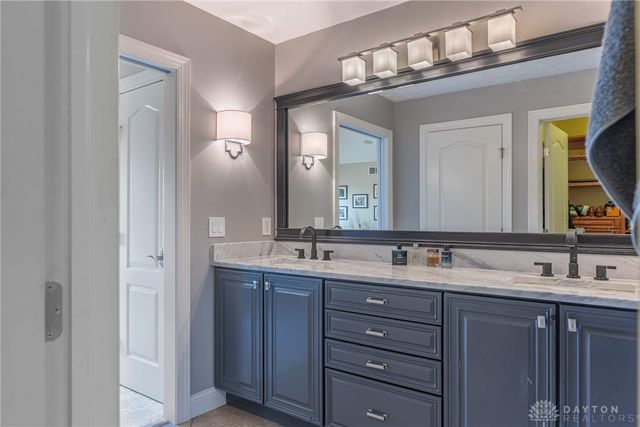 9542 Paragon Mills Lane, Washington Twp, OH 45458