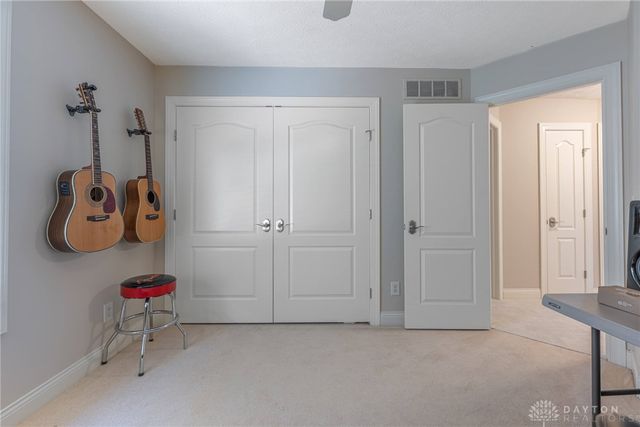 9542 Paragon Mills Lane, Washington Twp, OH 45458
