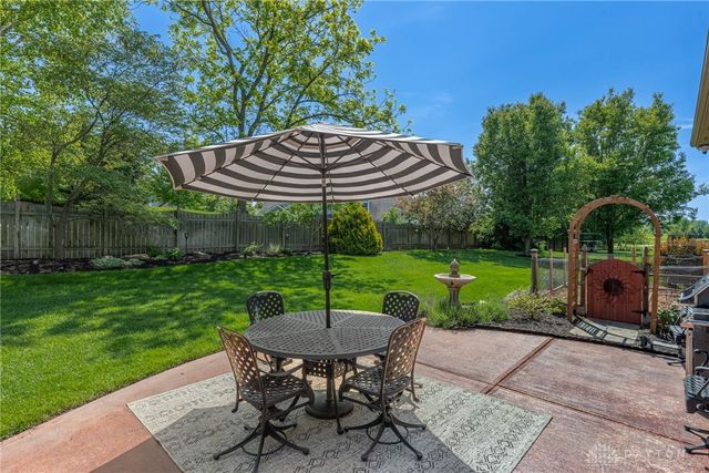 9542 Paragon Mills Lane, Washington Twp, OH 45458
