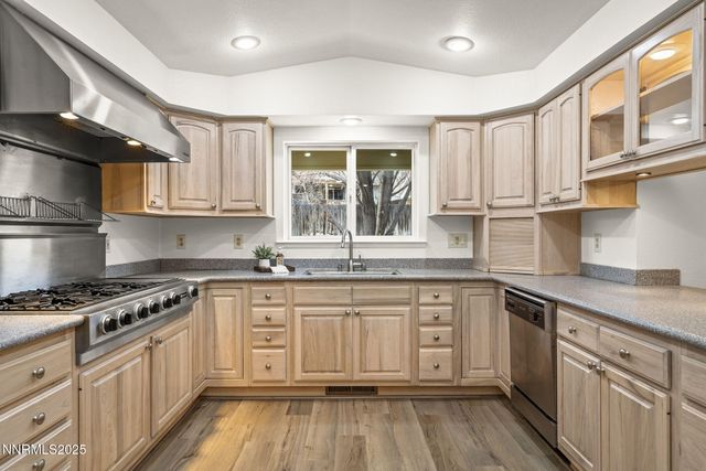 6875 Pah Rah Drive, Sparks, NV 89436