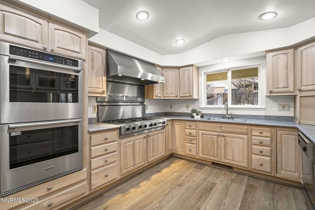 6875 Pah Rah Drive, Sparks, NV 89436