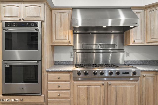 6875 Pah Rah Drive, Sparks, NV 89436