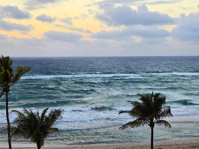 1161 Hillsboro Mile 506, Hillsboro Beach, FL 33062