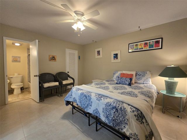 1161 Hillsboro Mile 506, Hillsboro Beach, FL 33062